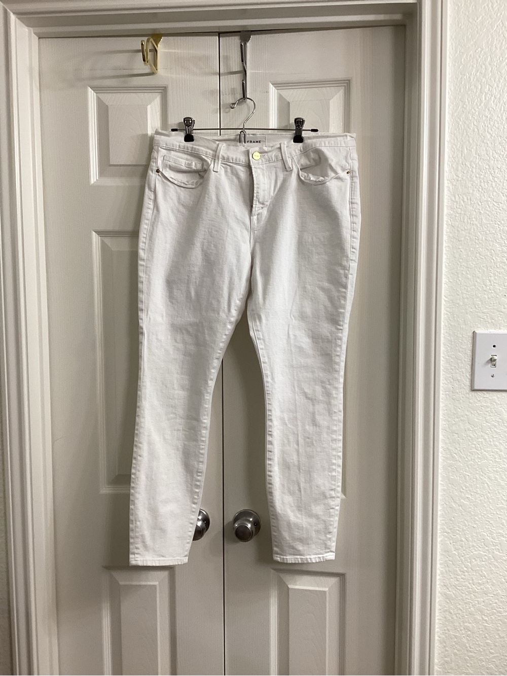 White FRAME jeans ready for summer